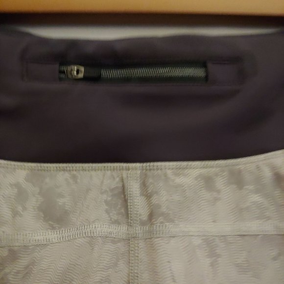 Vuori taupe shortie shorts Medium - Picture 9 of 10